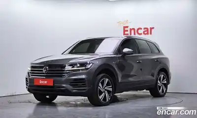 Volkswagen Touareg 2020 3.0 Автомат в Москве № 169032, миниатюра 2