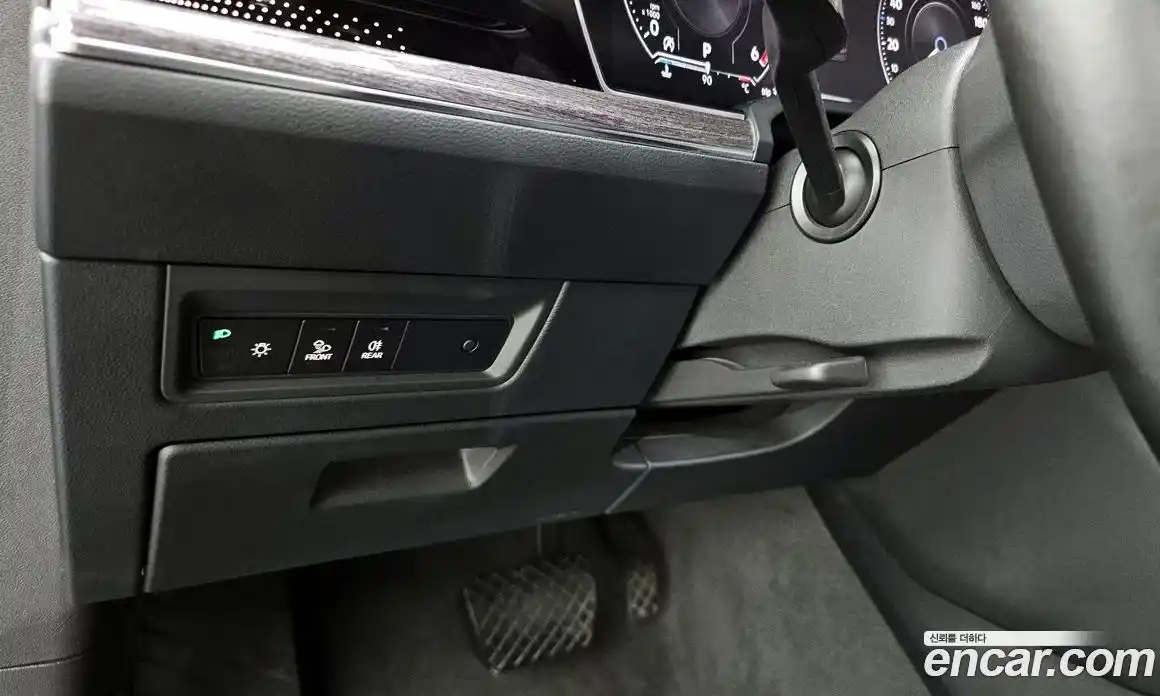 Volkswagen Touareg 2020 3.0 Автомат в Москве № 169032, фото 5