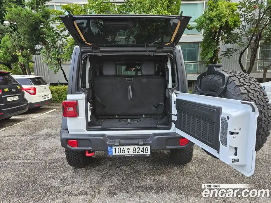 Jeep Wrangler 2024 2.0 Автомат в Москве № 169938, фото 6