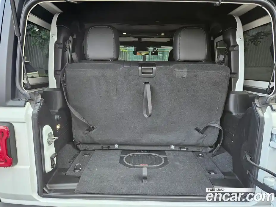 Jeep Wrangler 2024 2.0 Автомат в Москве № 169938, фото 7