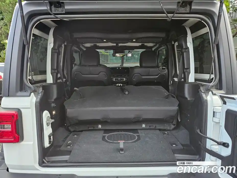 Jeep Wrangler 2024 2.0 Автомат в Москве № 169938, фото 8