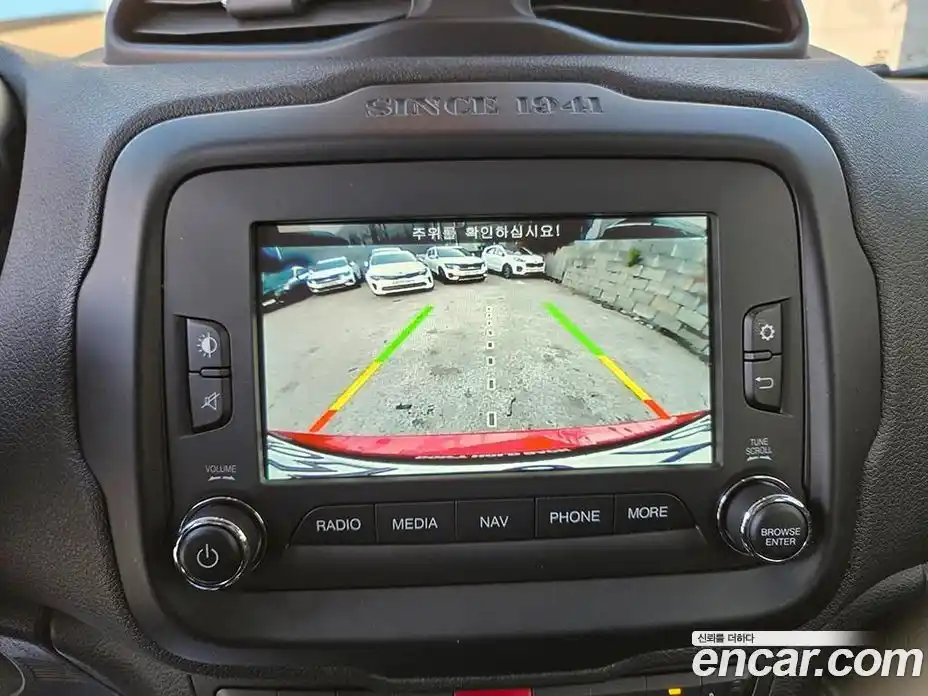 Jeep Renegade 2015 2.0 Автомат в Москве № 170031, фото 12