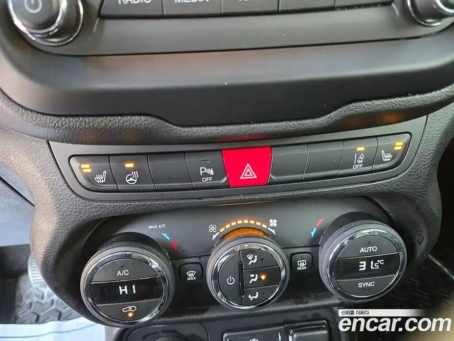 Jeep Renegade 2015 2.0 Автомат в Москве № 170031, фото 15