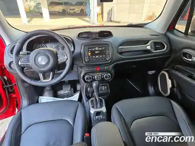 Jeep Renegade 2015 2.0 Автомат в Москве № 170031, миниатюра 9