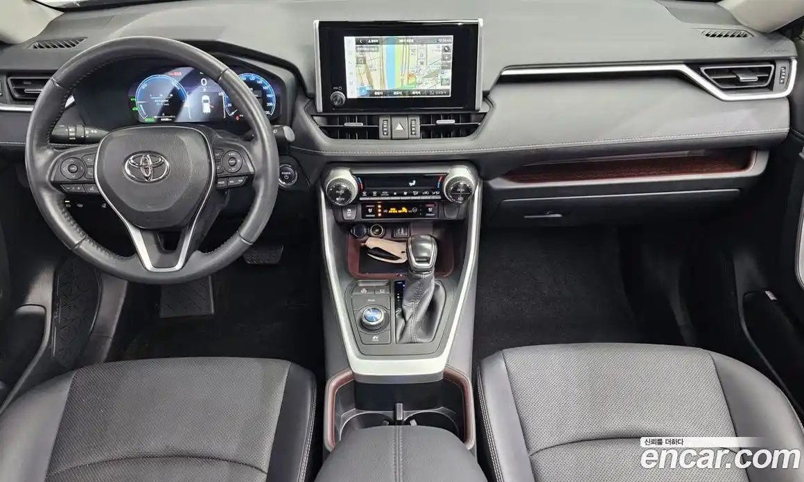 Toyota RAV4 2023 2.5 Автомат в Москве № 170218, фото 16