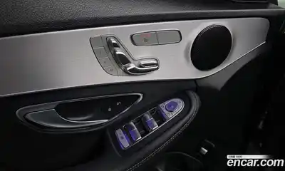 Mercedes-Benz C-Class 2020 1.9 Автомат в Москве № 178698, миниатюра 3