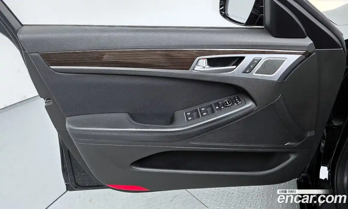 Genesis G80 2017 3.3 Автомат в Москве № 18611, фото 16