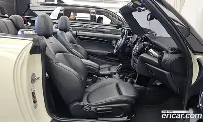 Mini Cooper Convertible 2022 1.5 Автомат в Москве № 189845, миниатюра 11