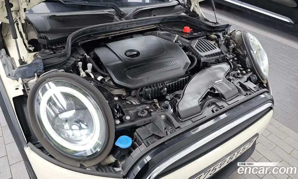 Mini Cooper Convertible 2022 1.5 Автомат в Москве № 189845, фото 6