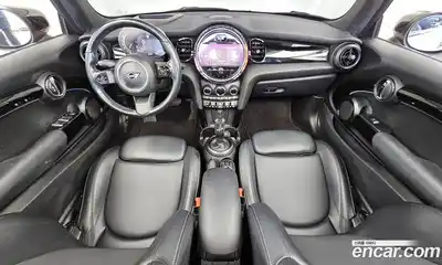 Mini Cooper Convertible 2022 1.5 Автомат в Москве № 189845, миниатюра 7