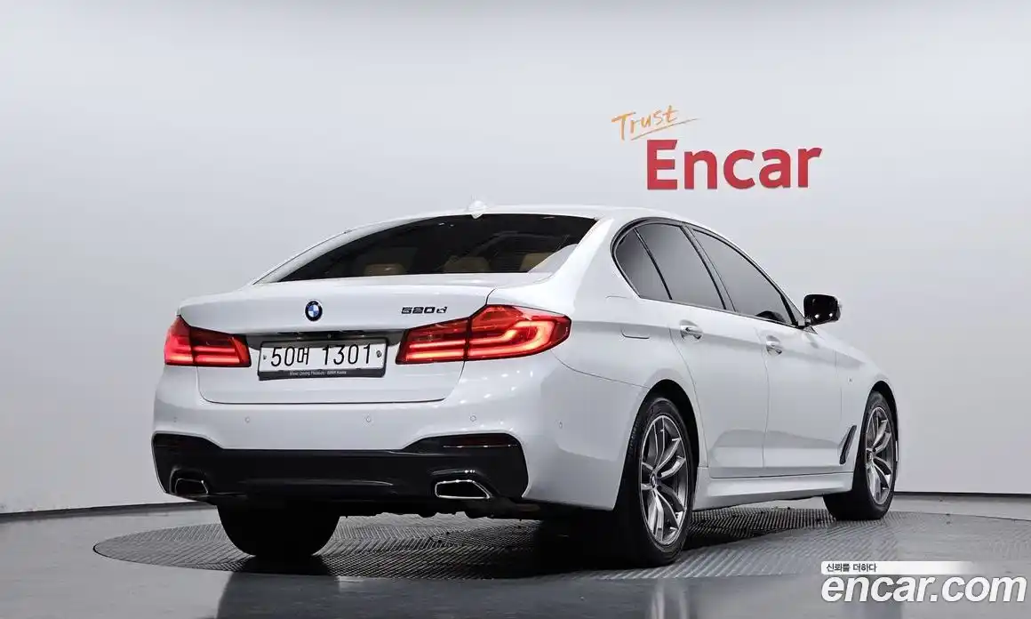 BMW 5-Series 2017 2.0 Автомат в Москве № 192207, фото 14