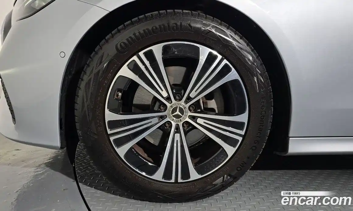 Mercedes-Benz E-Class 2024 2.0 Автомат в Москве № 193806, фото 3