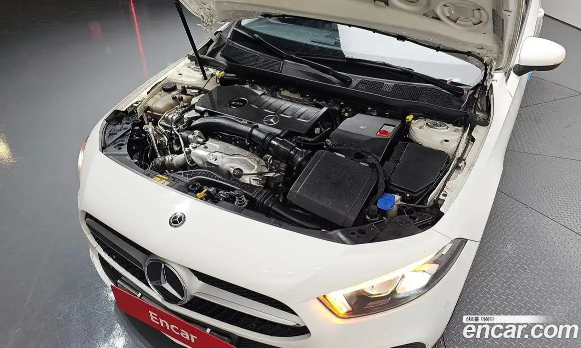 Mercedes-Benz A-Class 2020 2.0 Автомат в Москве № 194257, фото 8