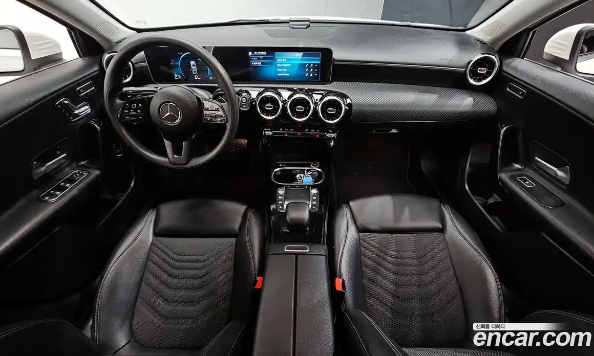 Mercedes-Benz A-Class 2020 2.0 Автомат в Москве № 194257, фото 9