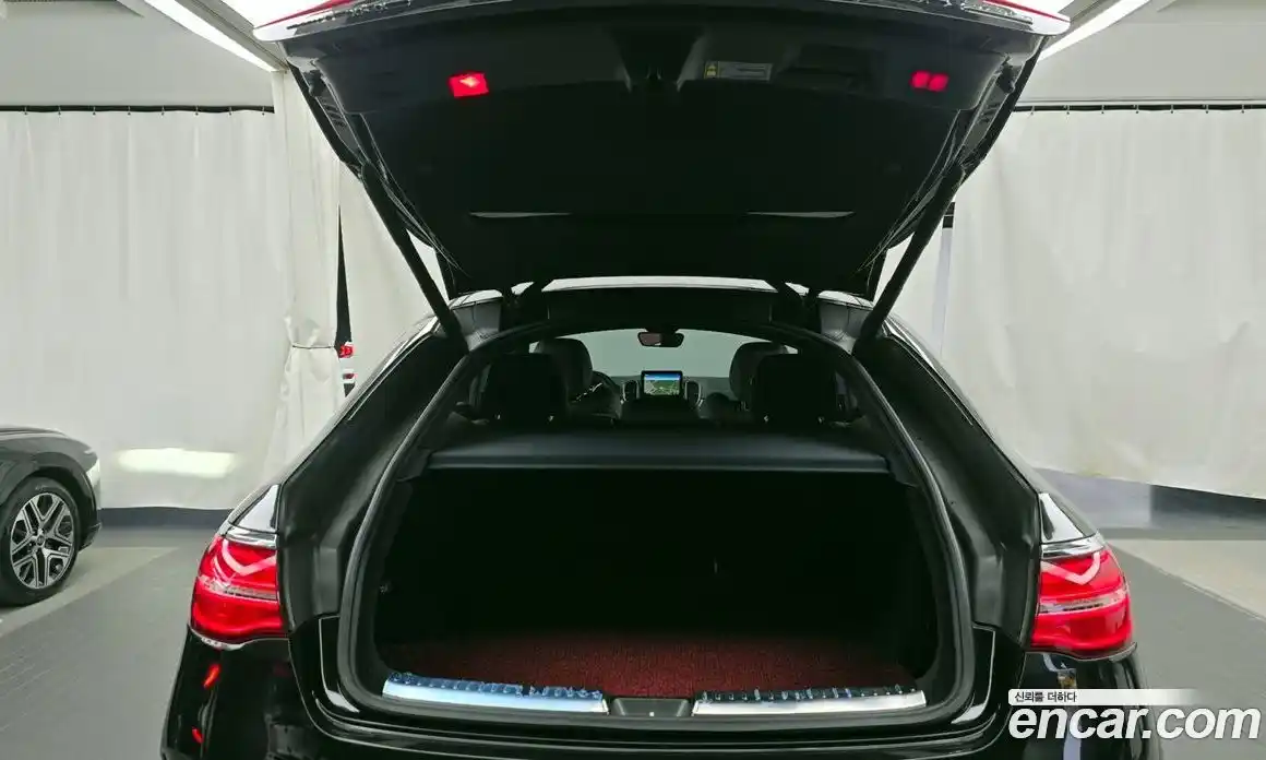 Mercedes-Benz GLE-Class 2019 5.5 Автомат в Москве № 194545, фото 20