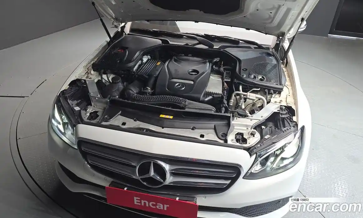 Mercedes-Benz E-Class 2019 2.0 Автомат в Москве № 194942, фото 11