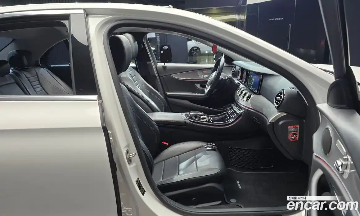 Mercedes-Benz E-Class 2019 2.0 Автомат в Москве № 194942, фото 16