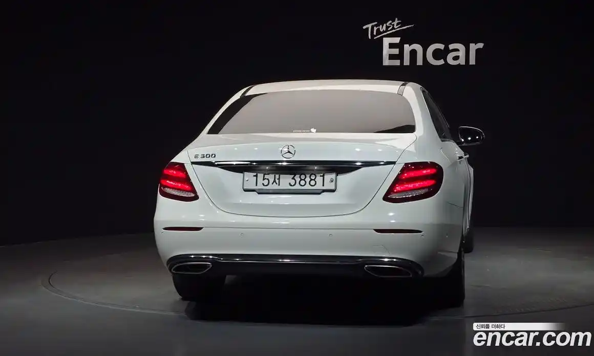 Mercedes-Benz E-Class 2019 2.0 Автомат в Москве № 194942, фото 19