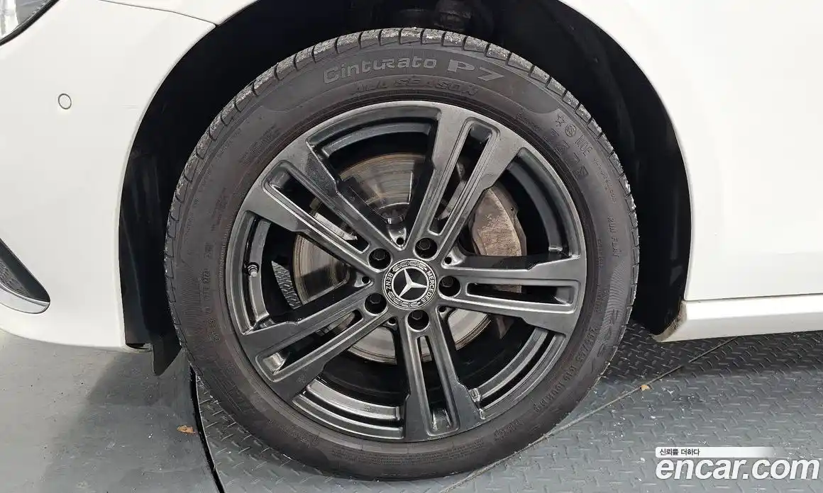 Mercedes-Benz E-Class 2022 2.0 Автомат в Москве № 195120, фото 15