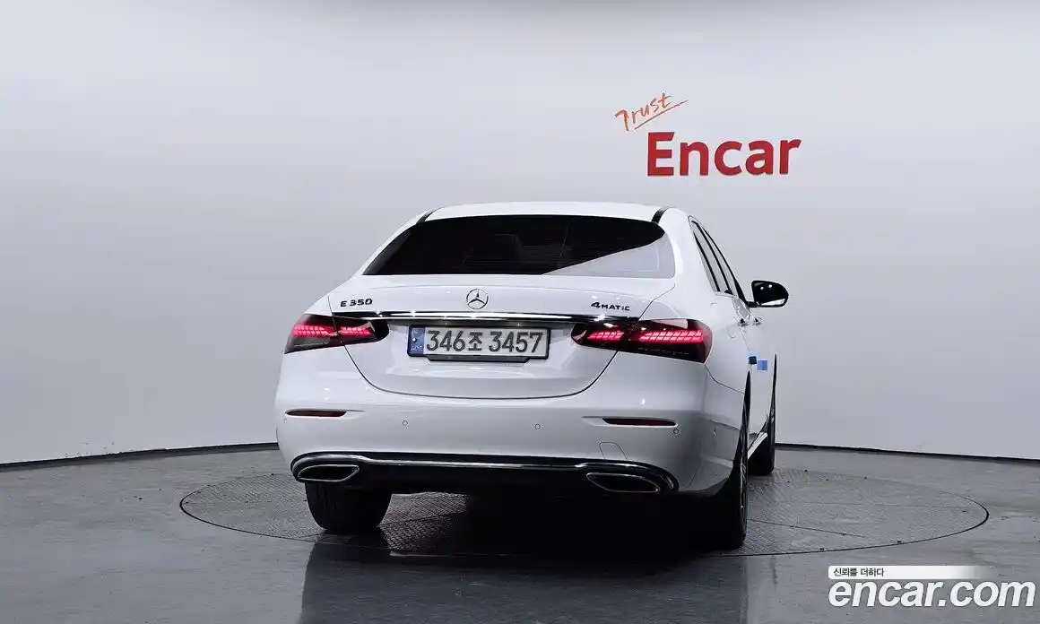 Mercedes-Benz E-Class 2022 2.0 Автомат в Москве № 195120, фото 18