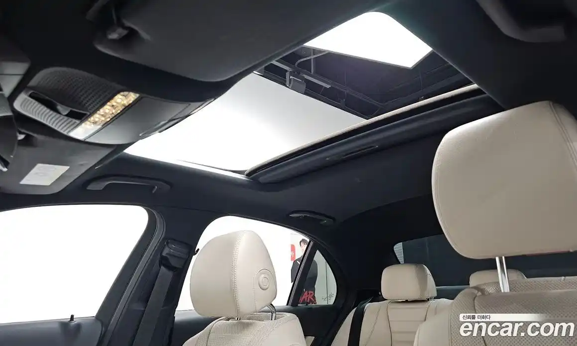 Mercedes-Benz E-Class 2022 2.0 Автомат в Москве № 195120, фото 4