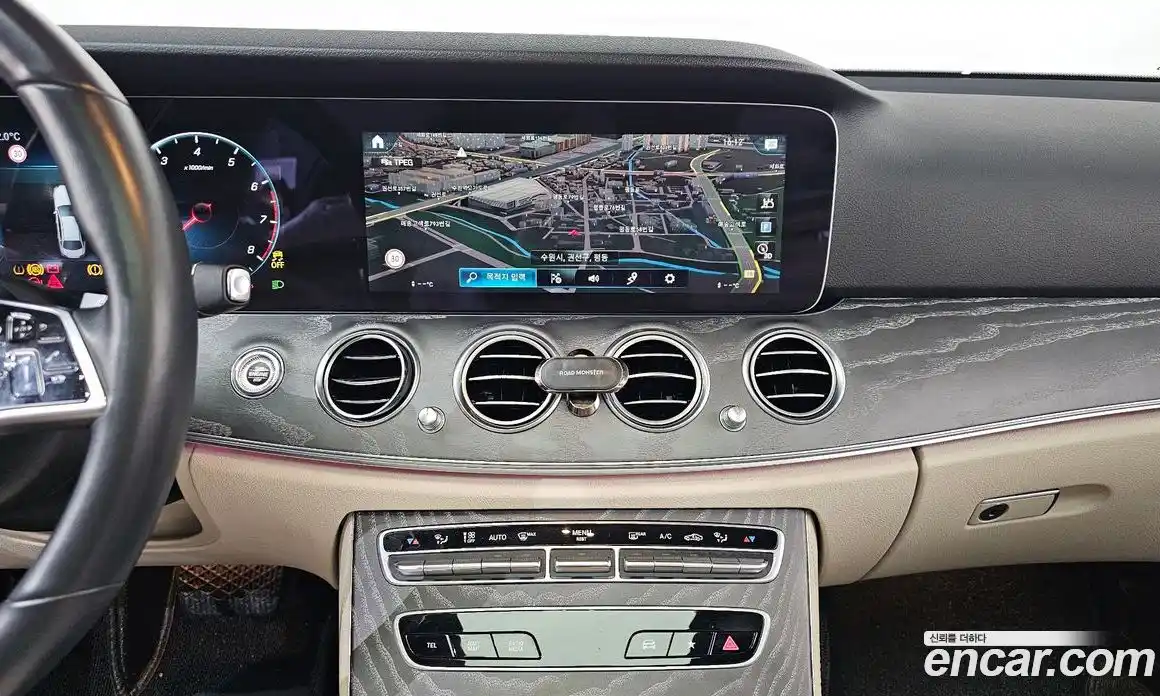 Mercedes-Benz E-Class 2022 2.0 Автомат в Москве № 195120, фото 9