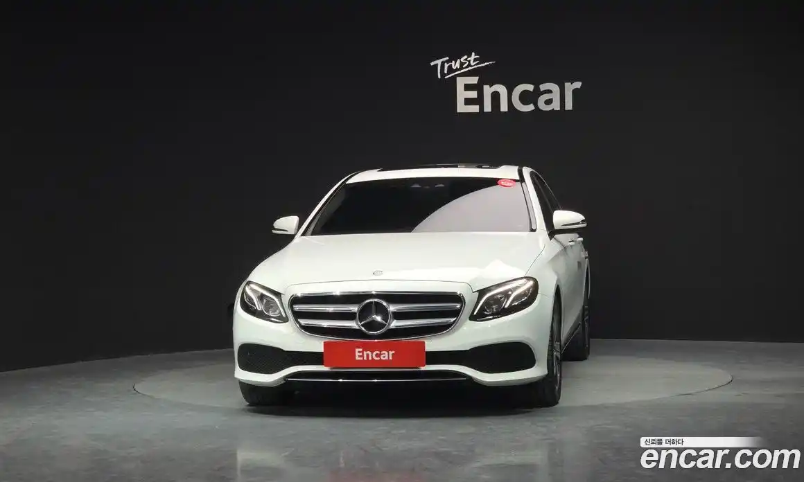 Mercedes-Benz E-Class 2017 1.9 Автомат в Москве № 195405, фото 6