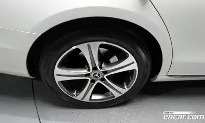 Mercedes-Benz E-Class 2017 1.9 Автомат в Москве № 195405, миниатюра 8