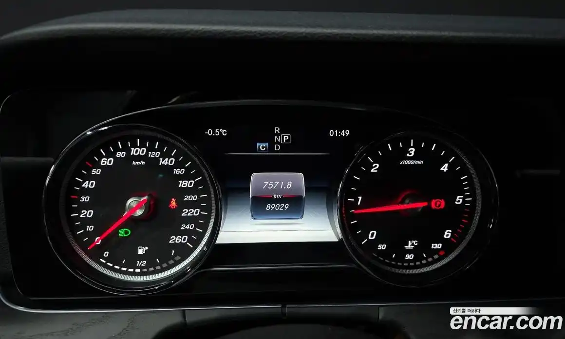 Mercedes-Benz E-Class 2017 1.9 Автомат в Москве № 195405, фото 10