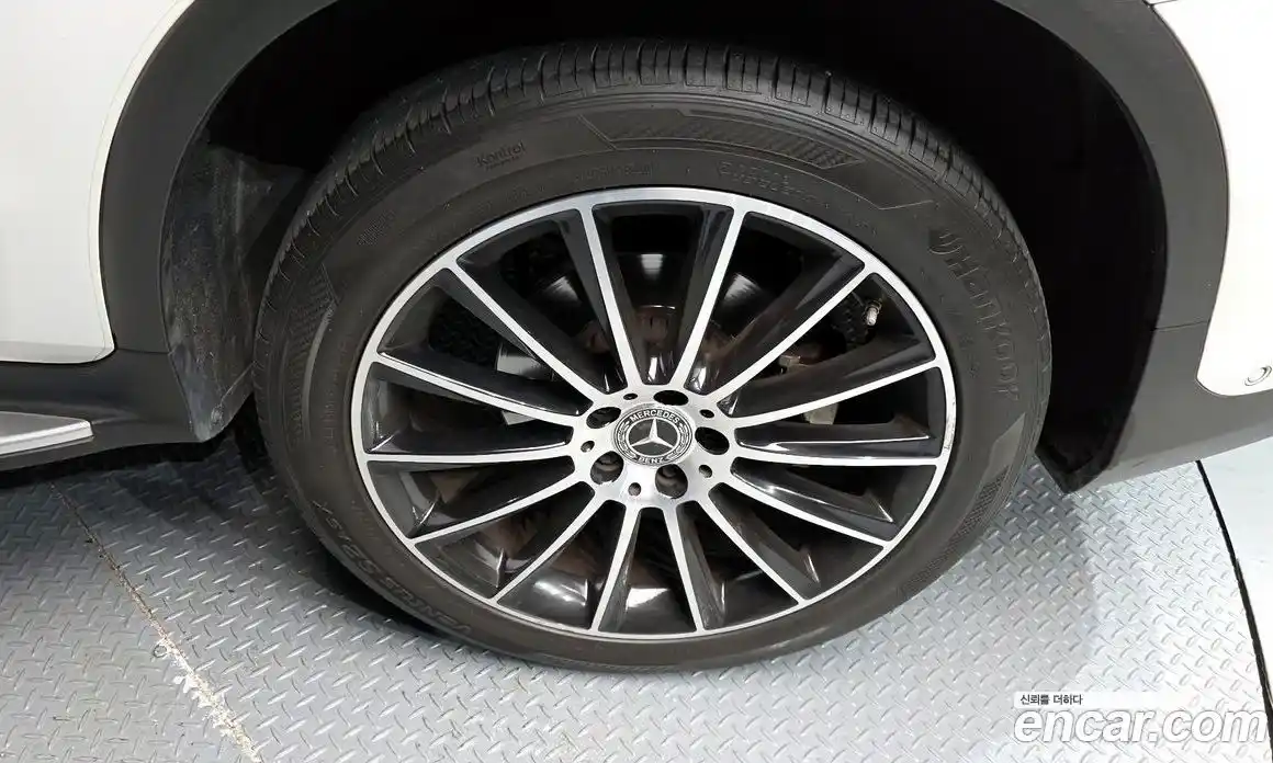 Mercedes-Benz GLC-Class 2019 2.0 Автомат в Москве № 195515, фото 19