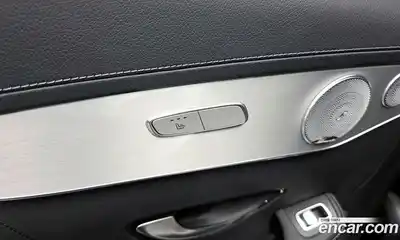 Mercedes-Benz GLC-Class 2019 2.0 Автомат в Москве № 195515, миниатюра 2