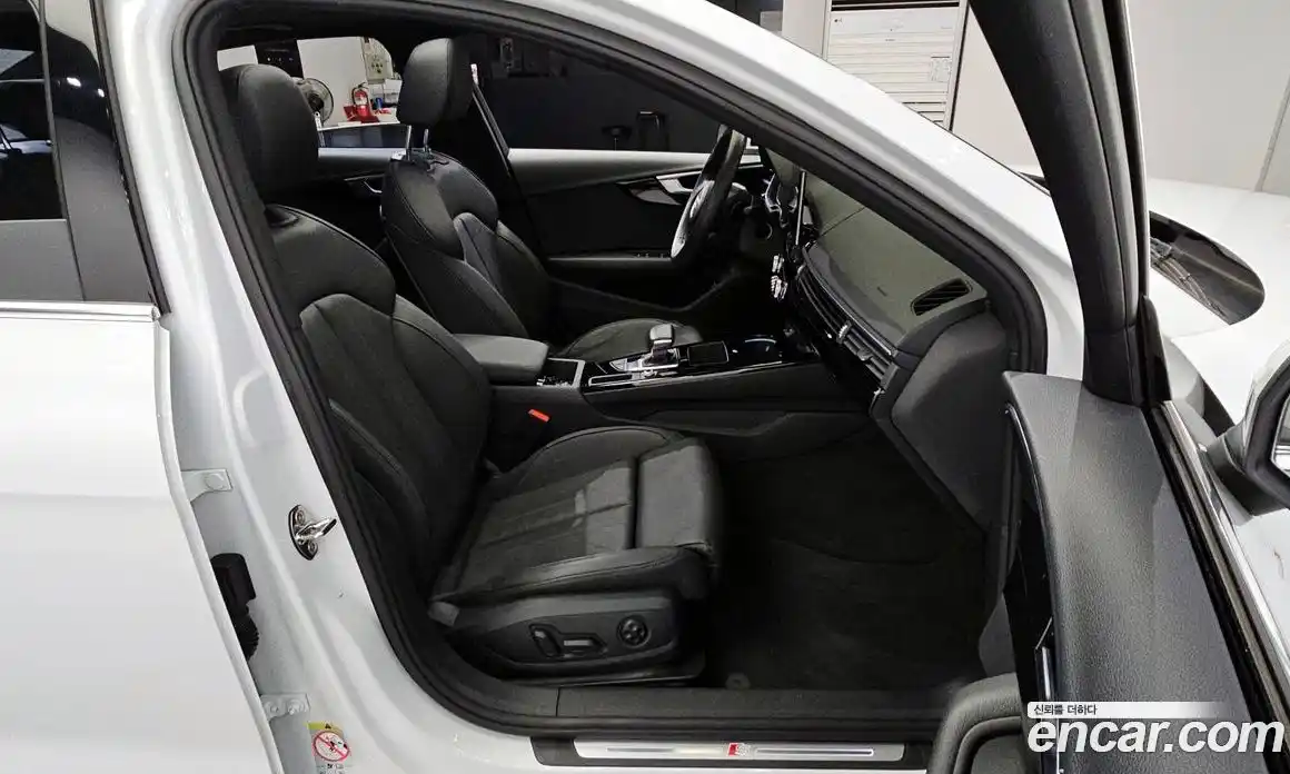 Audi A4 2020 2.0 Автомат в Москве № 196252, фото 12