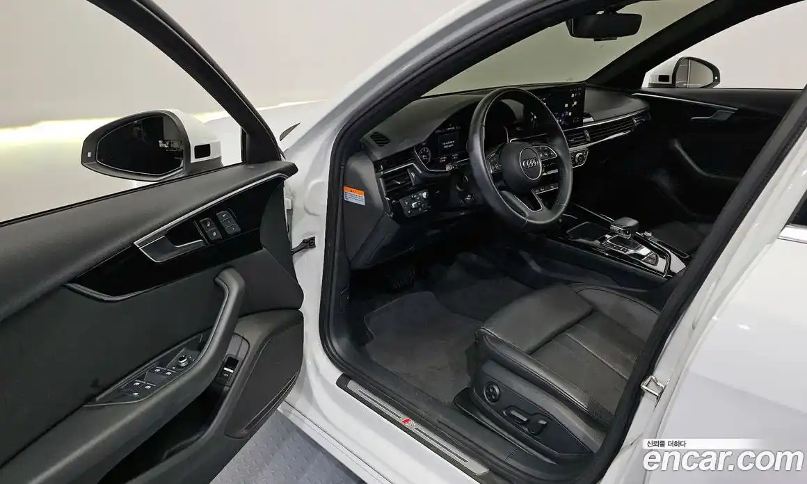 Audi A4 2020 2.0 Автомат в Москве № 196252, фото 10