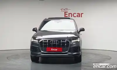 Audi Q7 2020 3.0 Автомат в Москве № 196436, миниатюра 3