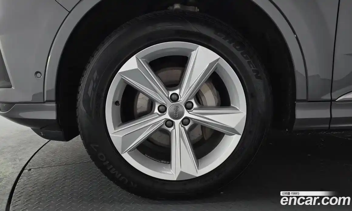 Audi Q7 2020 3.0 Автомат в Москве № 196436, фото 9