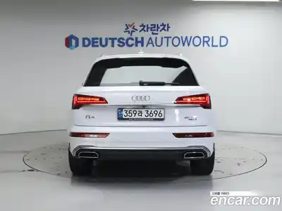 Audi Q5 2023 2.0 Автомат в Москве № 196737, миниатюра 4