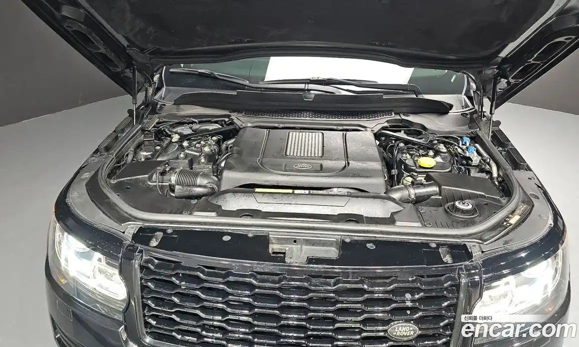 Land Rover Range-Rover 2016 4.4 Автомат в Москве № 198165, фото 3