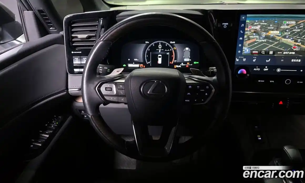 Lexus LM 2025 2.4 Автомат в Москве № 198773, фото 18