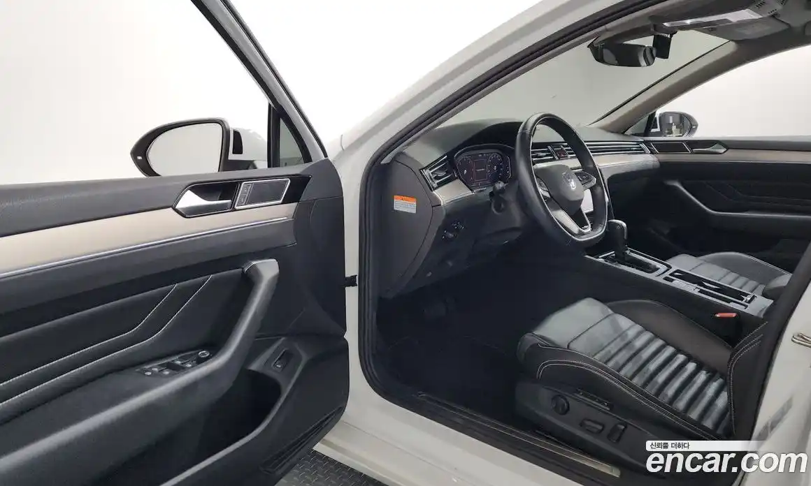 Volkswagen Passat 2021 2.0 Автомат в Москве № 198917, фото 10