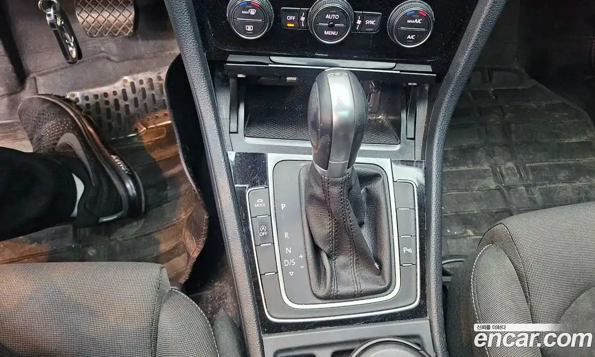 Volkswagen Golf 2015 2.0 Автомат в Москве № 199318, фото 9