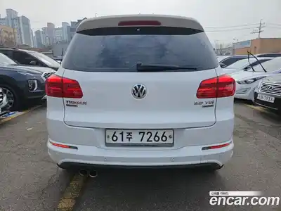 Volkswagen Tiguan 2013 2.0 Автомат в Москве № 199328, миниатюра 4