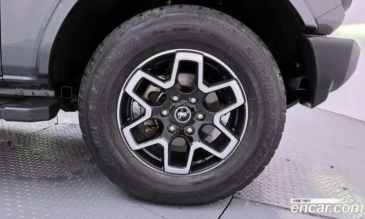 Ford Bronco 2023 2.7 Автомат в Москве № 199792, фото 5