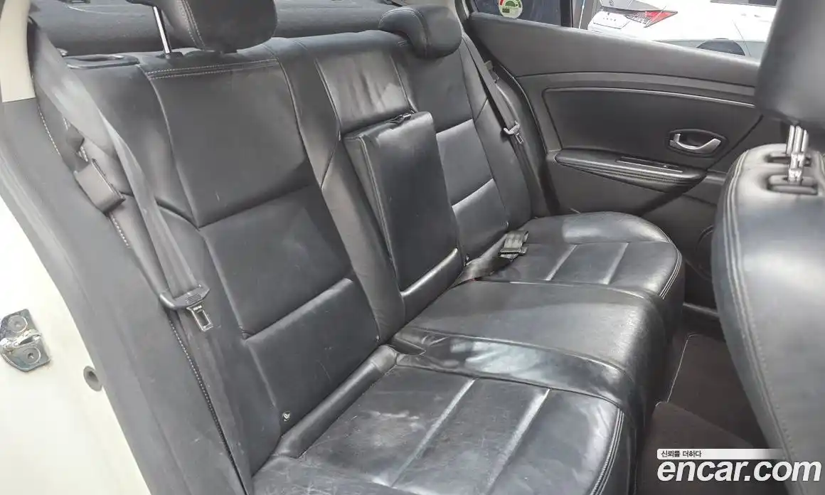 Renault SM3 2010 1.6 Автомат в Москве № 208657, фото 16