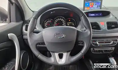 Renault SM3 2010 1.6 Автомат в Москве № 208657, миниатюра 8