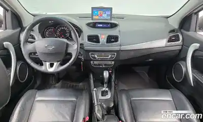 Renault SM3 2010 1.6 Автомат в Москве № 208657, миниатюра 9