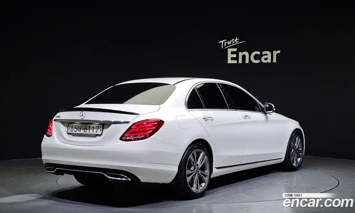 Mercedes-Benz C-Class 2018 2.0 Автомат в Москве № 212188, фото 19