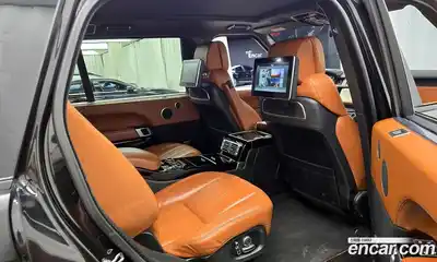 Land Rover Range-Rover 2017 4.4 Автомат в Москве № 213857, миниатюра 12