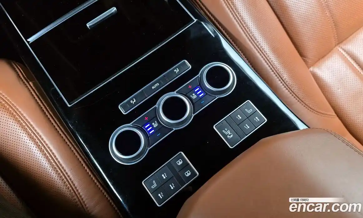 Land Rover Range-Rover 2017 4.4 Автомат в Москве № 213857, фото 19