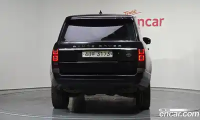 Land Rover Range-Rover 2017 4.4 Автомат в Москве № 213857, миниатюра 4