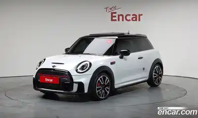 Mini Cooper 2024 2.0 Автомат в Москве № 214048, миниатюра 2